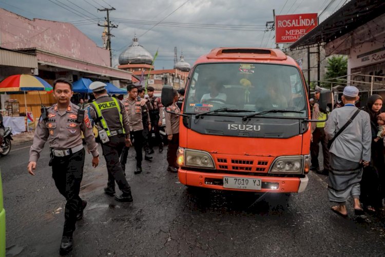 Polres Jember Beri Layanan Pengamanan Maksimal, Haul Habib Sholeh bin Muchsin Al Hamid di Tanggul Kondusif